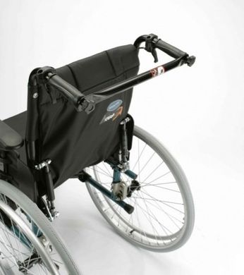 Облегченная усиленная инвалидная коляска Invacare Action 4 NG HD, ширина 55,5 см