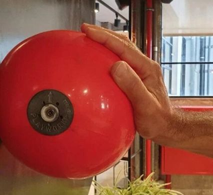 PLAYBALL умный мяч с сенсорами и биосвязью для фитнеса та реабилитации, Ledragomma, красный