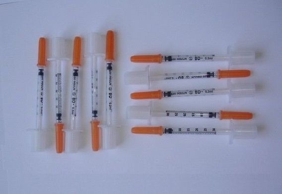 Шприц інсуліновий Becton Dickinson Micro Fine Plus Demi 0,3 мл U-100, G30, 100 шт.
